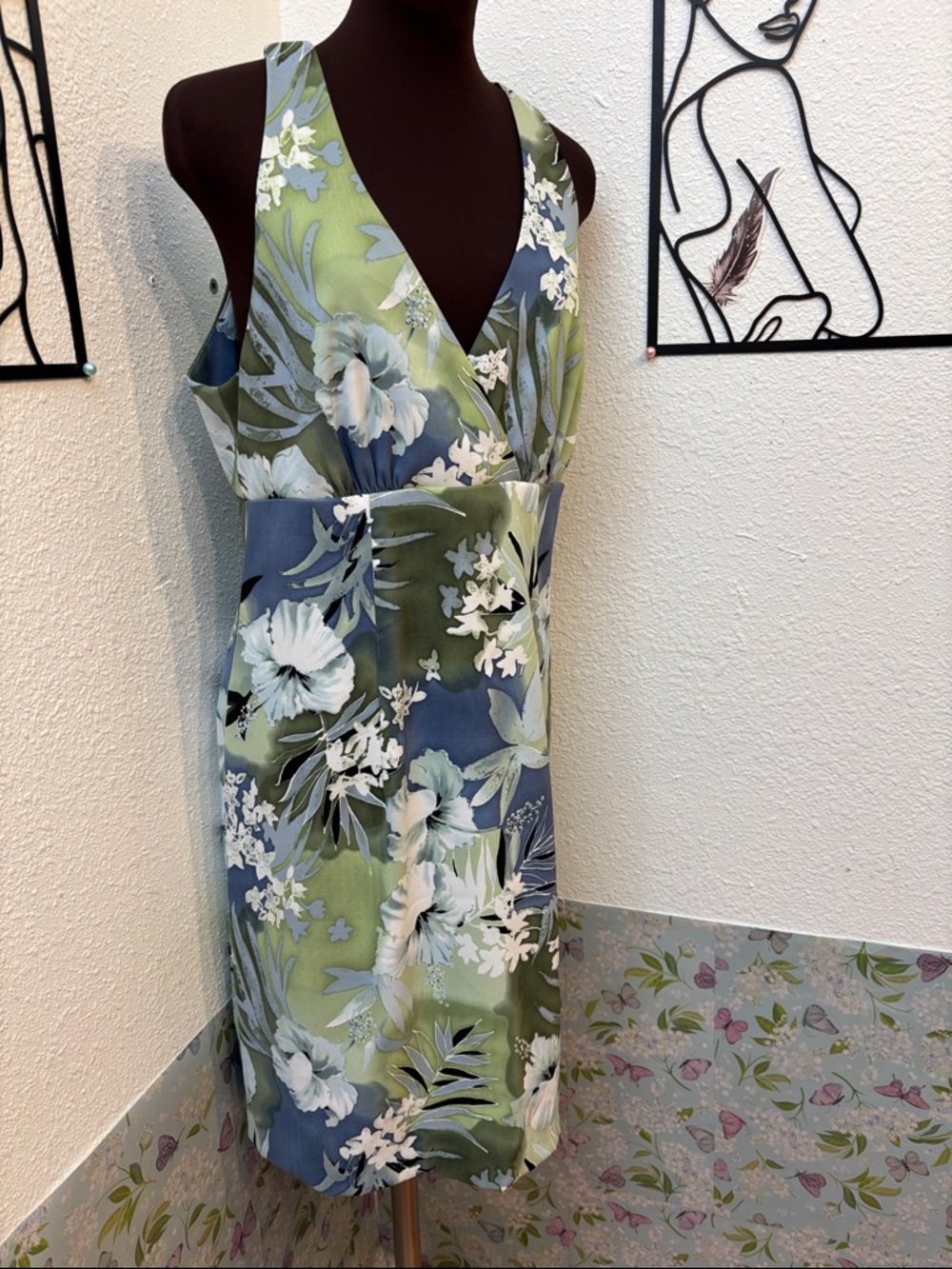 Connected Apparel green and blue tropical print sleeveless sheath dress. Size 16 - Picture 5 of 17